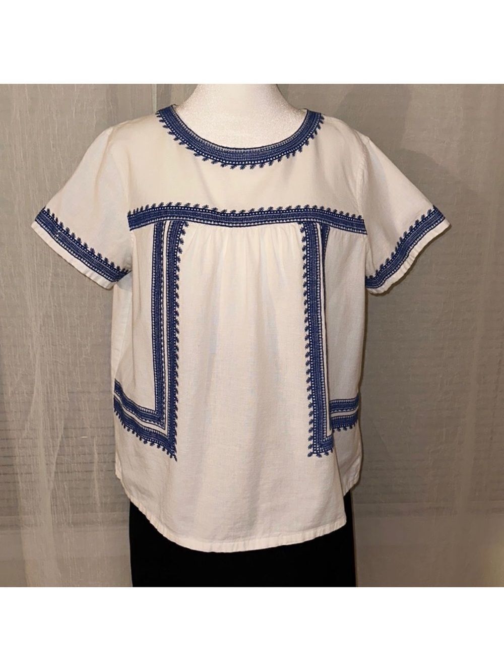 F21 L Cotton Linen White Blue Embroidered Short Sleeve Bohemian Baby Doll Top